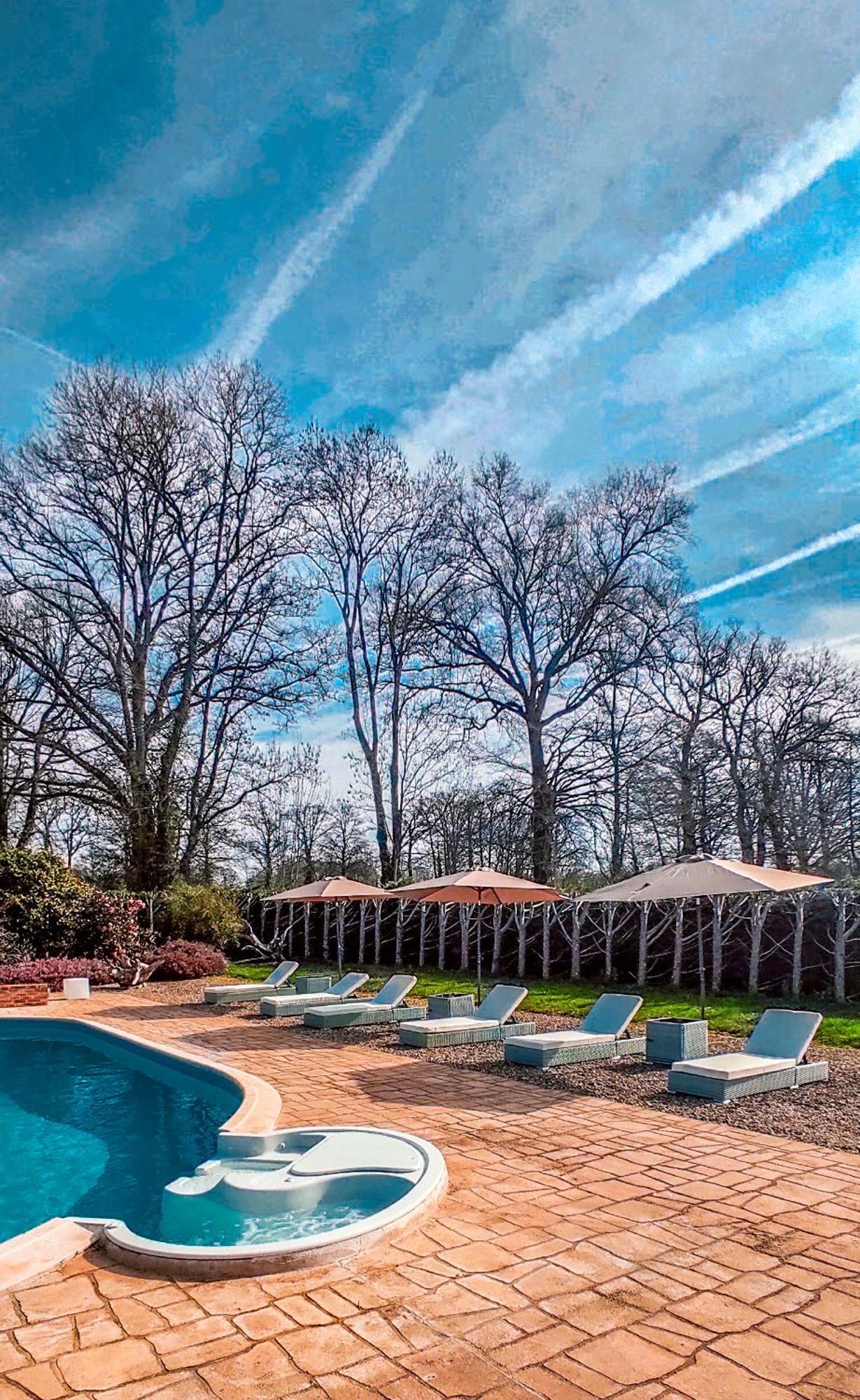 Villa Tagibao Avec Piscine Chauffee Et Spa Lesterps Zewnętrze zdjęcie