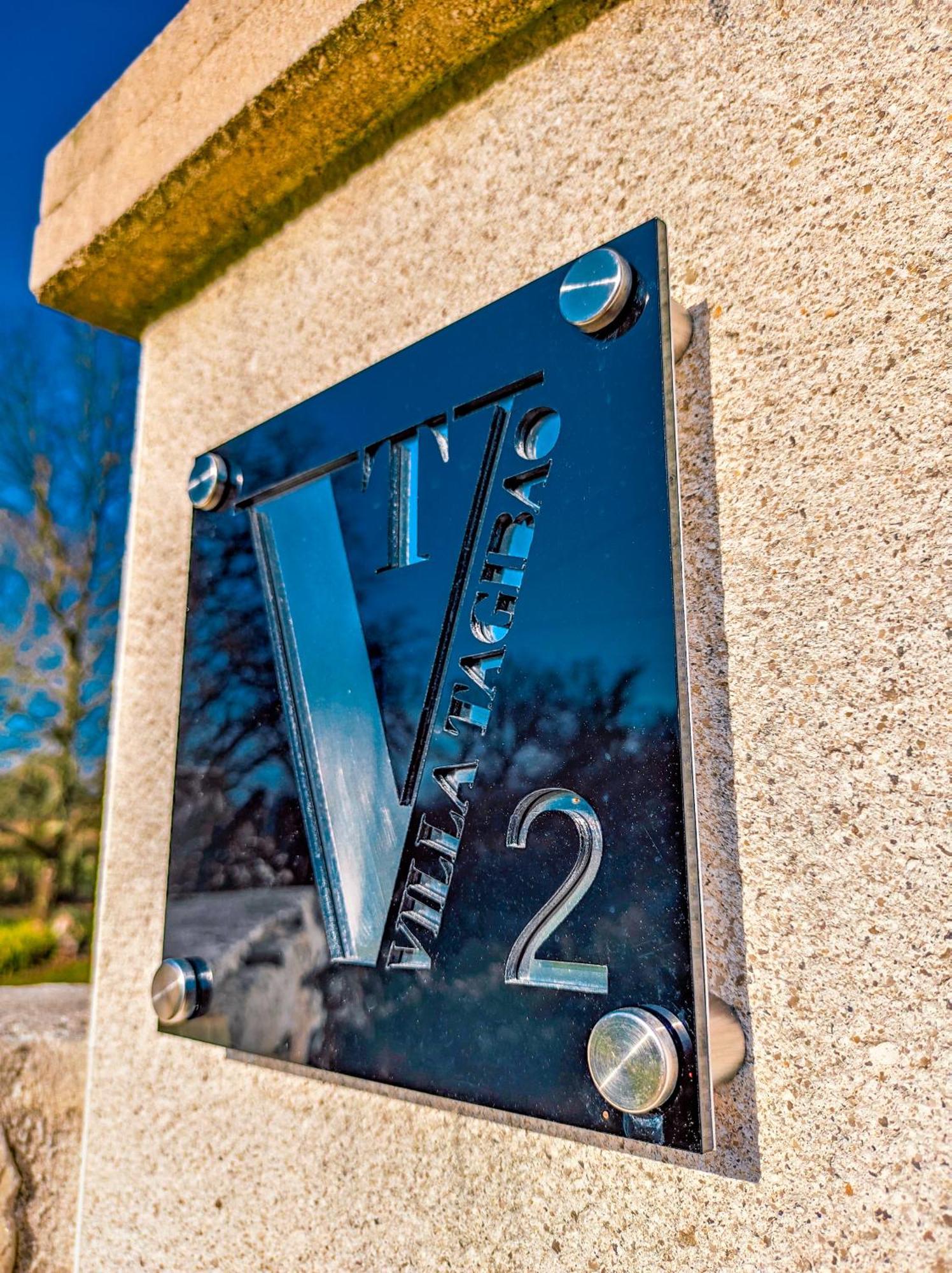 Villa Tagibao Avec Piscine Chauffee Et Spa Lesterps Zewnętrze zdjęcie
